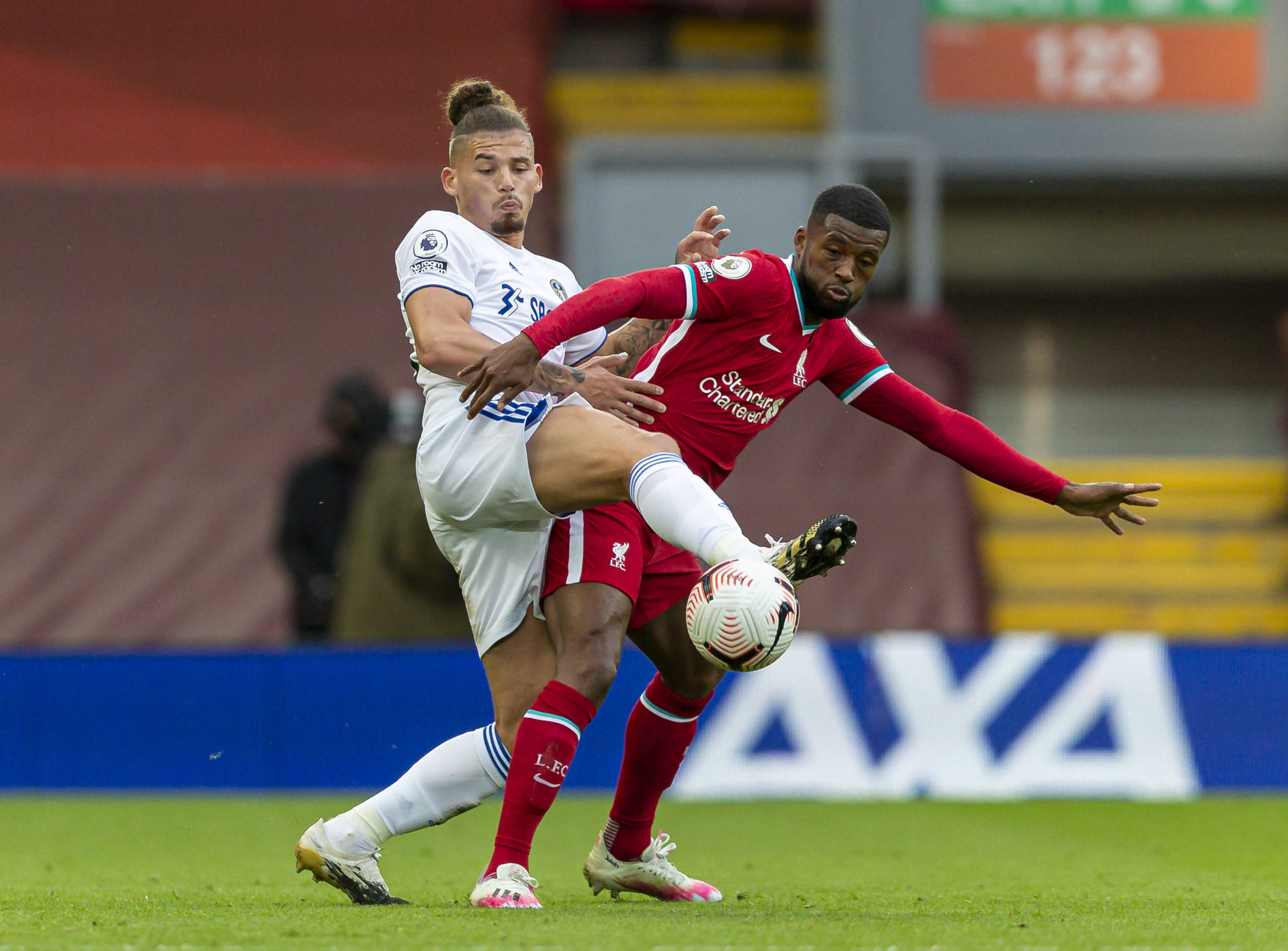 個撞墻配合 個撞墻配合